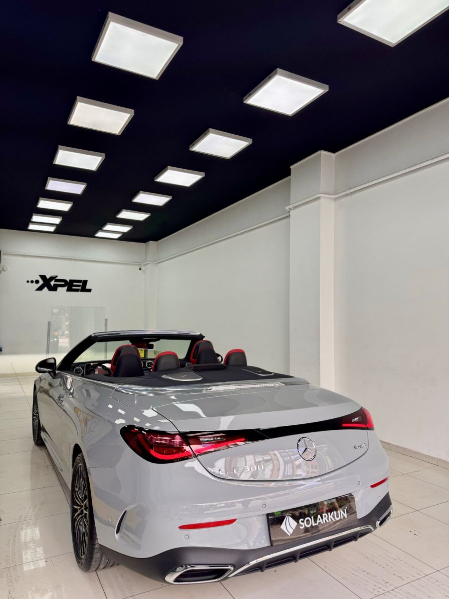 Mercedes CLE300 