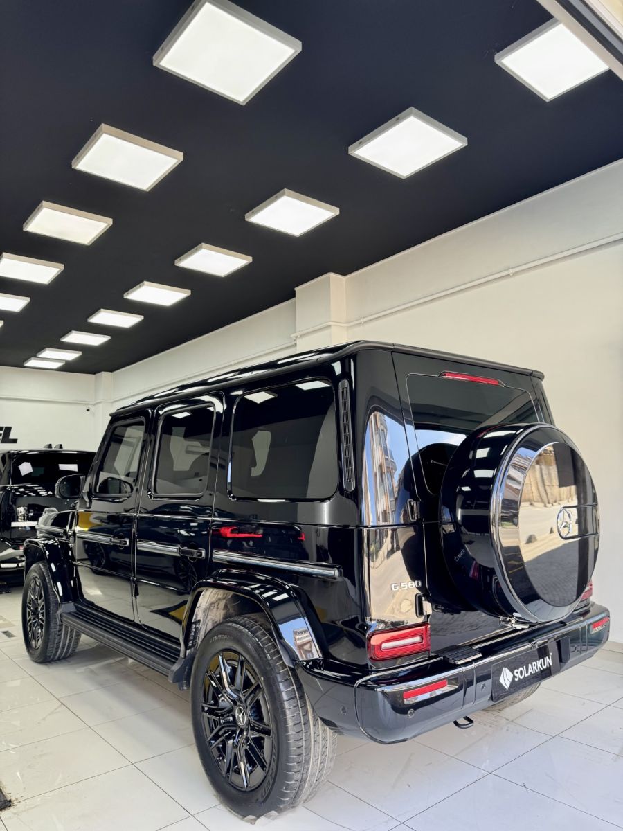 Mercedes-Benz G580 