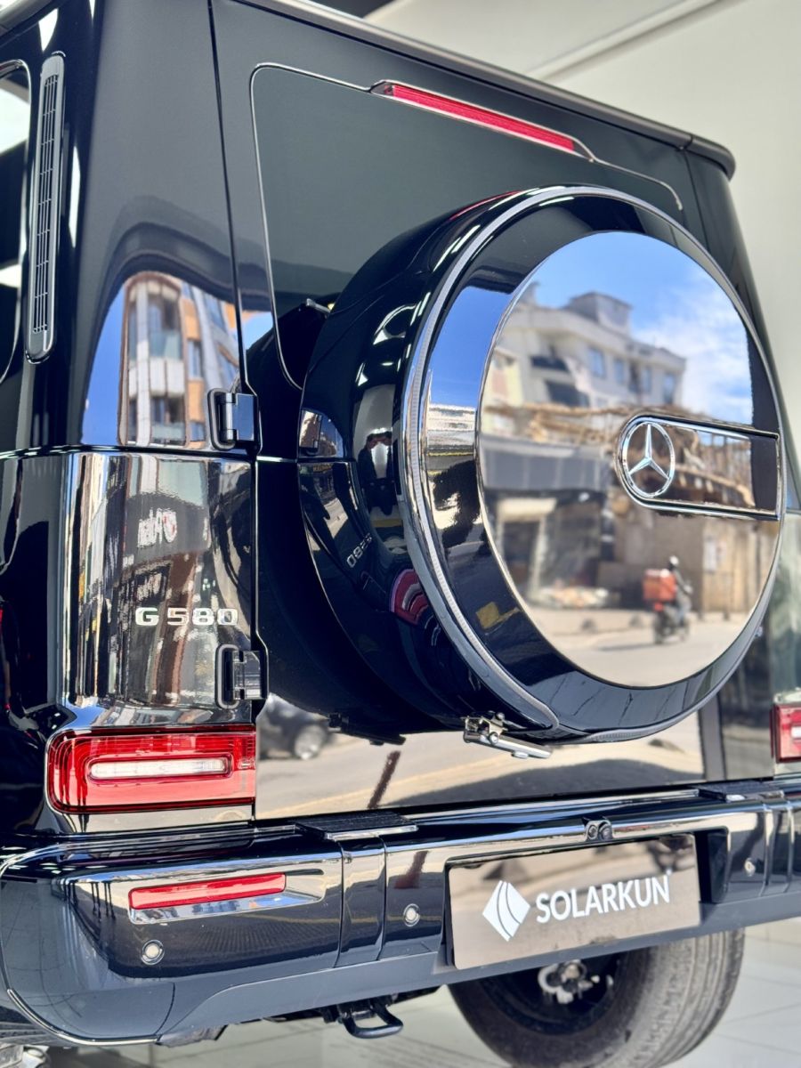 Mercedes-Benz G580 