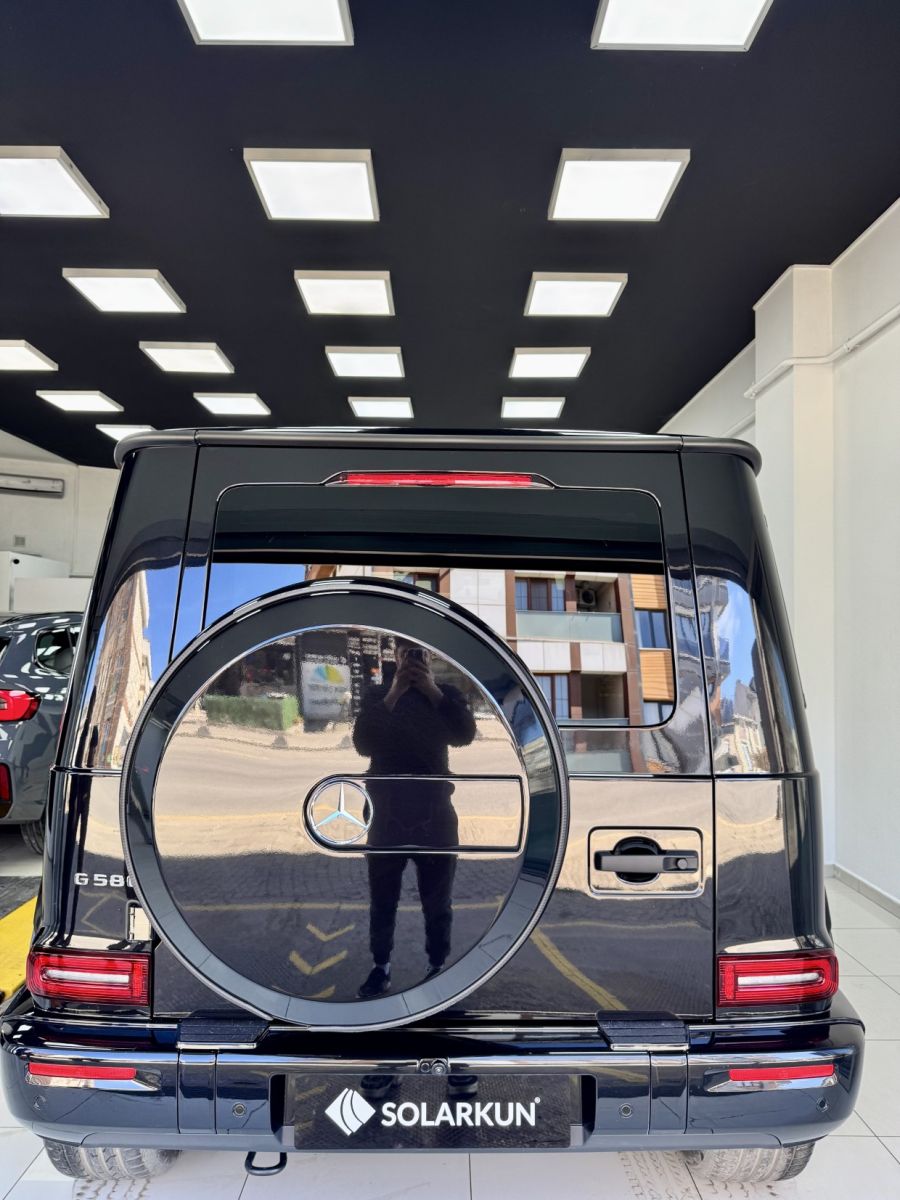 Mercedes-Benz G580 
