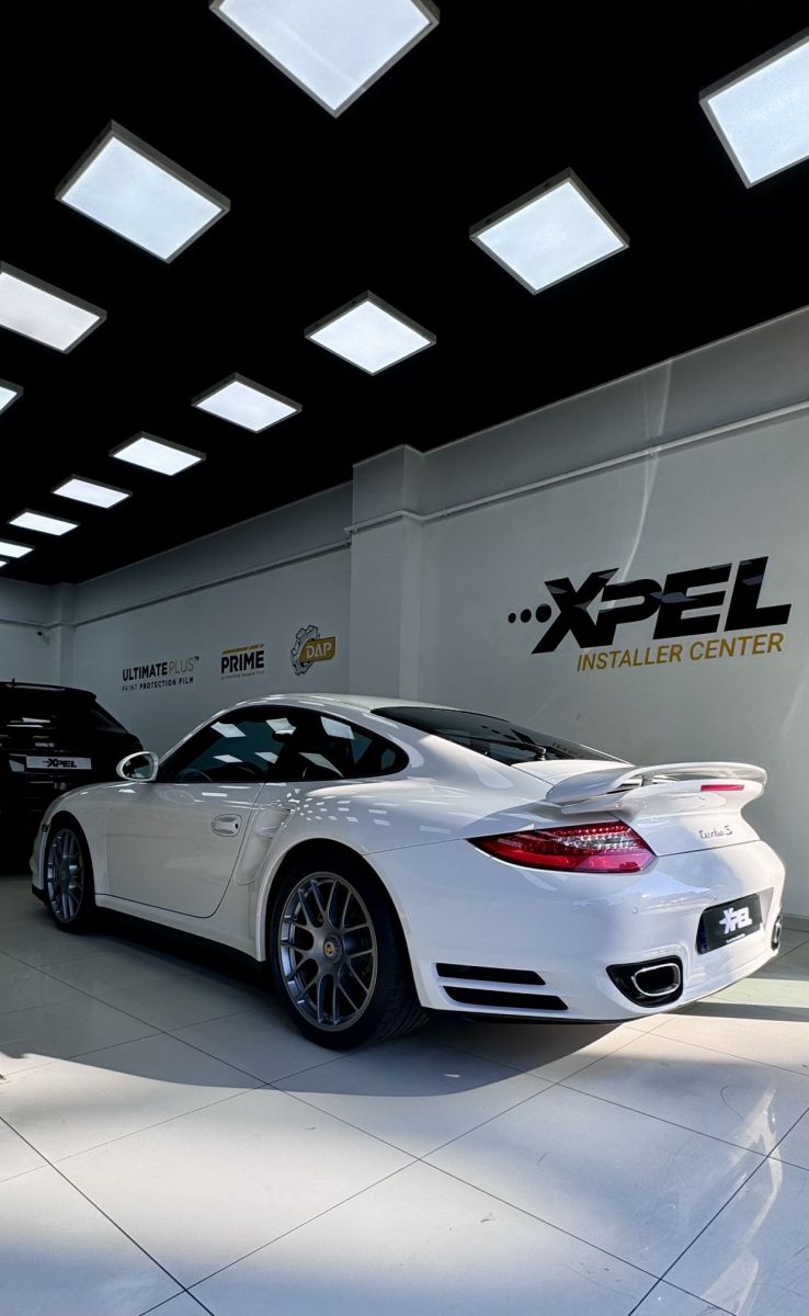 Porsche 911 Turbo S 