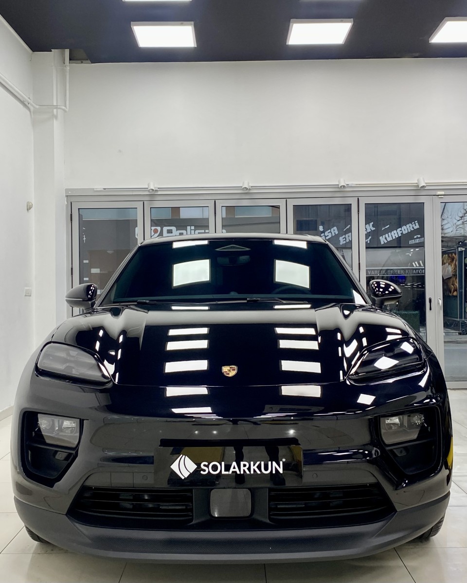 Porsche Macan 4