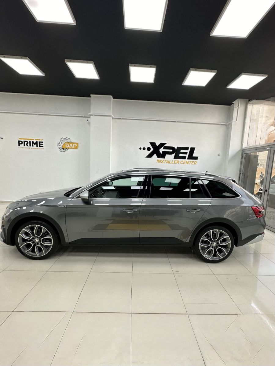 Skoda Superb Scout