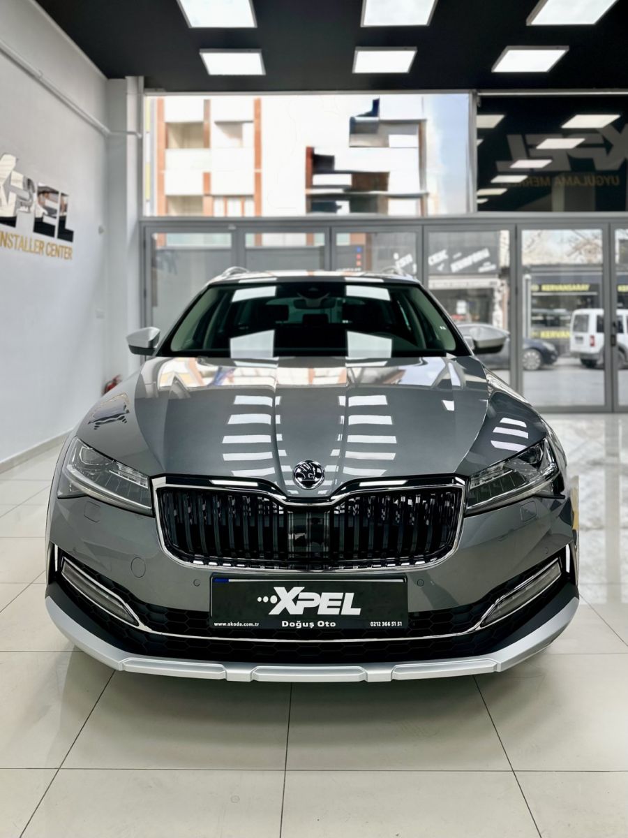 Skoda Superb Scout