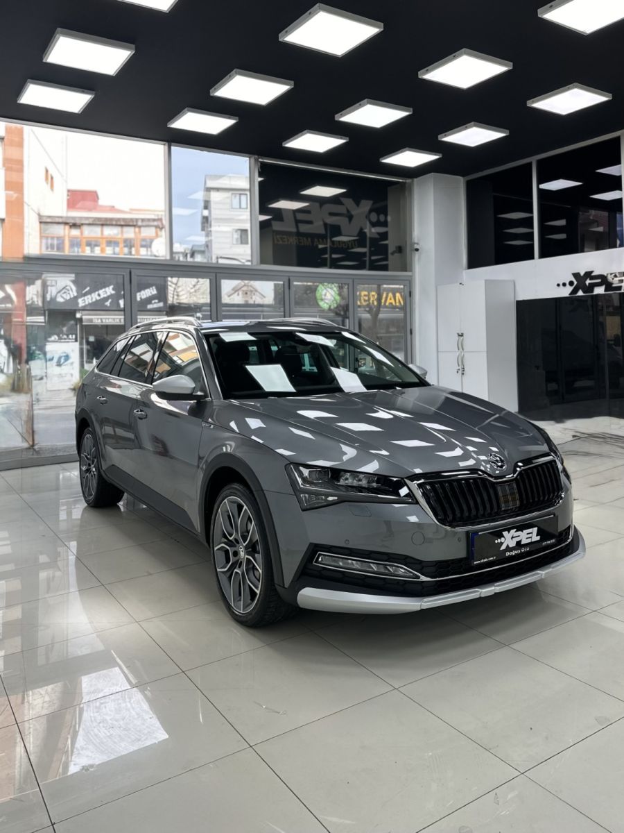 Skoda Superb Scout