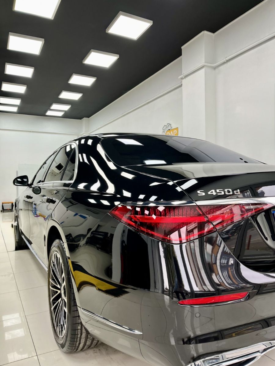 Mercedes S450 