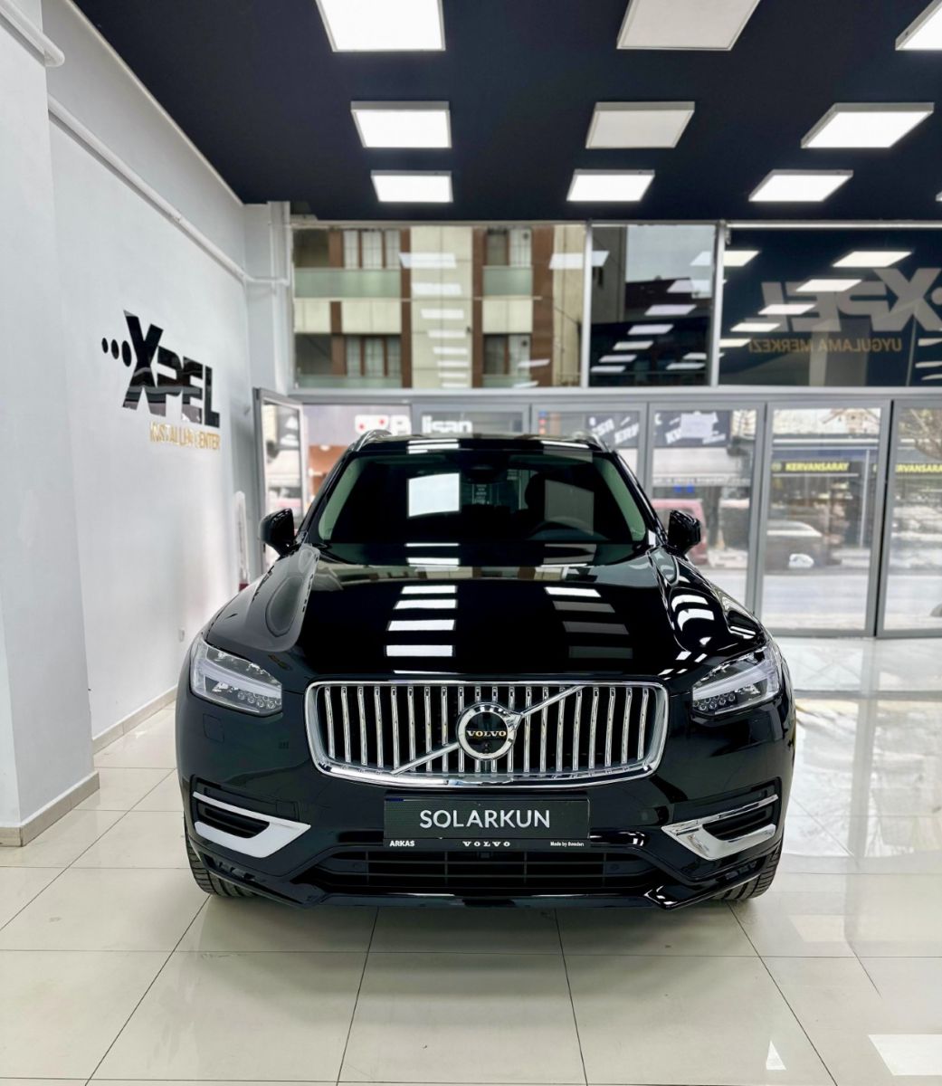 Volvo XC90 B5 